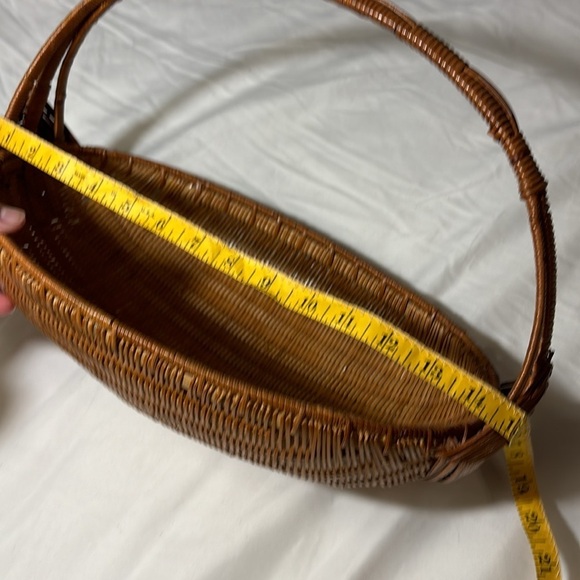 Vintage Oval Handled Gathering Storage Basket Hand Woven~Boho~14" x9"x11" High - Picture 2 of 11